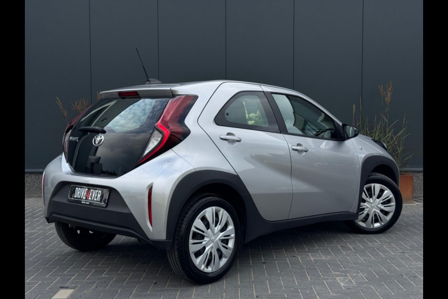 Toyota Aygo X 1.0 VVT-i MT Play NAVI AIRCO CAMERA ELEK PAKKET GARANTIE