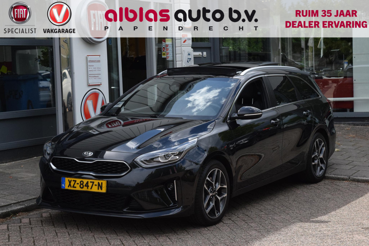 Kia Ceed Sportswagon 1.4 140pk GT-Line|Dak|Winter|Trekhaak|Cam. Kia Ceed Sportswagon 1.4 140pk GT-Line|Dak|Winter|Trekhaak|Cam.