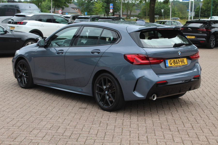 BMW 1-serie 118i Executive Ed. M Sport / Camera / Navigatie / 18'' / Sportstoelen / Stuur + Stoelverwarming / DAB / Cruise Control