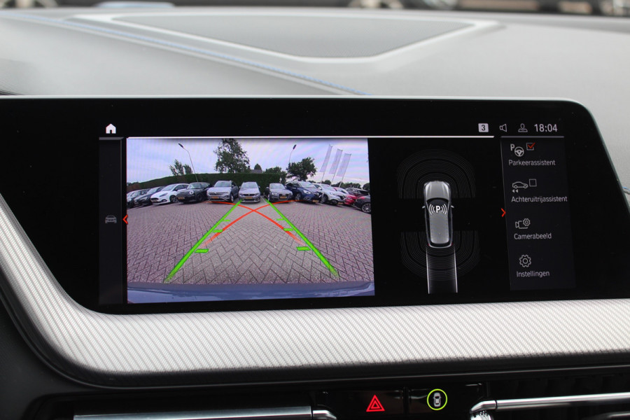 BMW 1-serie 118i Executive Ed. M Sport / Camera / Navigatie / 18'' / Sportstoelen / Stuur + Stoelverwarming / DAB / Cruise Control