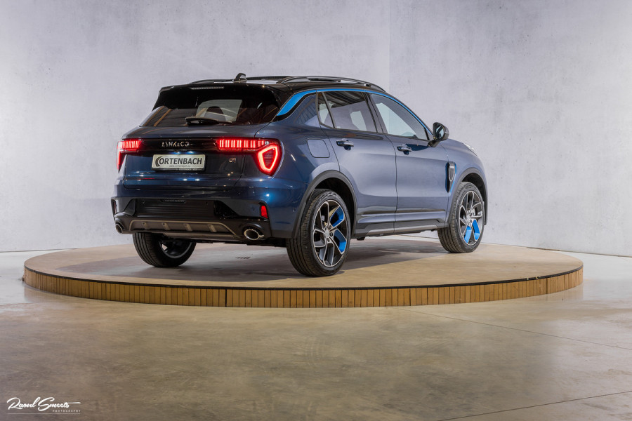 Lynk & Co 01 1.5 | Nieuw en ongebruikt met 4 jaar fabrieksgarantie | Adaptieve cruise | Panorama dak | Memory | Apple carplay |