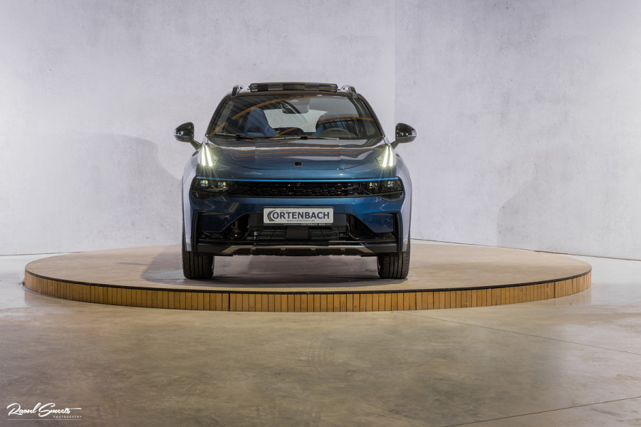 Lynk & Co 01 1.5 | Nieuw en ongebruikt met 4 jaar fabrieksgarantie | Adaptieve cruise | Panorama dak | Memory | Apple carplay |