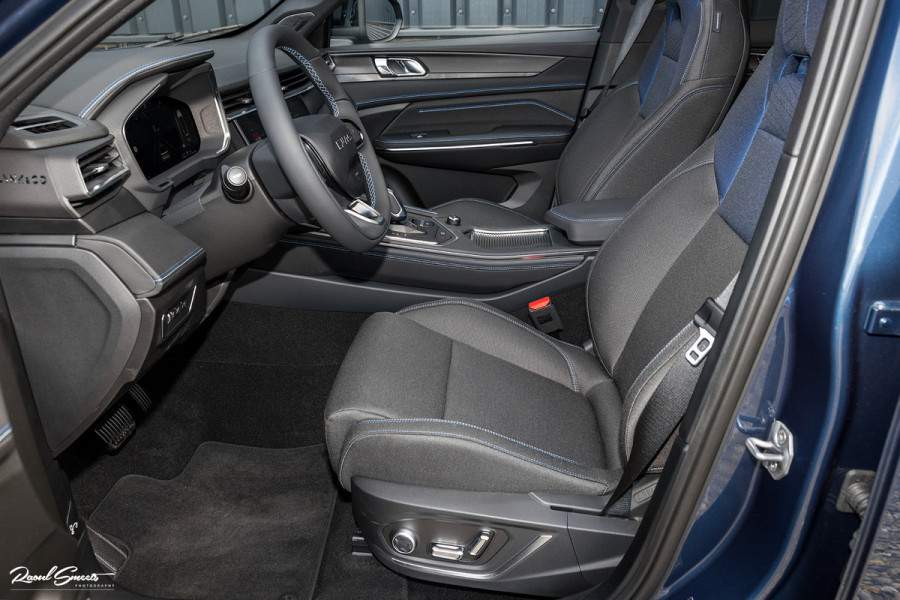 Lynk & Co 01 1.5 | Nieuw en ongebruikt met 4 jaar fabrieksgarantie | Adaptieve cruise | Panorama dak | Memory | Apple carplay |
