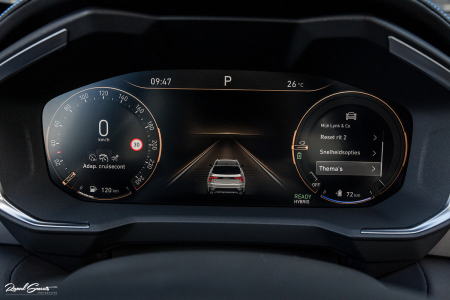 Lynk & Co 01 1.5 | Nieuw en ongebruikt met 4 jaar fabrieksgarantie | Adaptieve cruise | Panorama dak | Memory | Apple carplay |