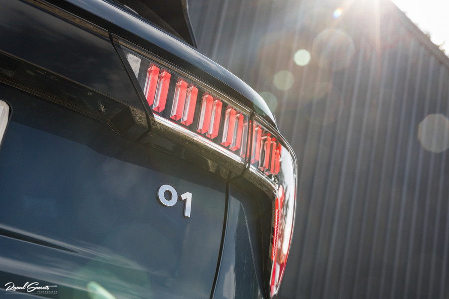 Lynk & Co 01 1.5 | Nieuw en ongebruikt met 4 jaar fabrieksgarantie | Adaptieve cruise | Panorama dak | Memory | Apple carplay |