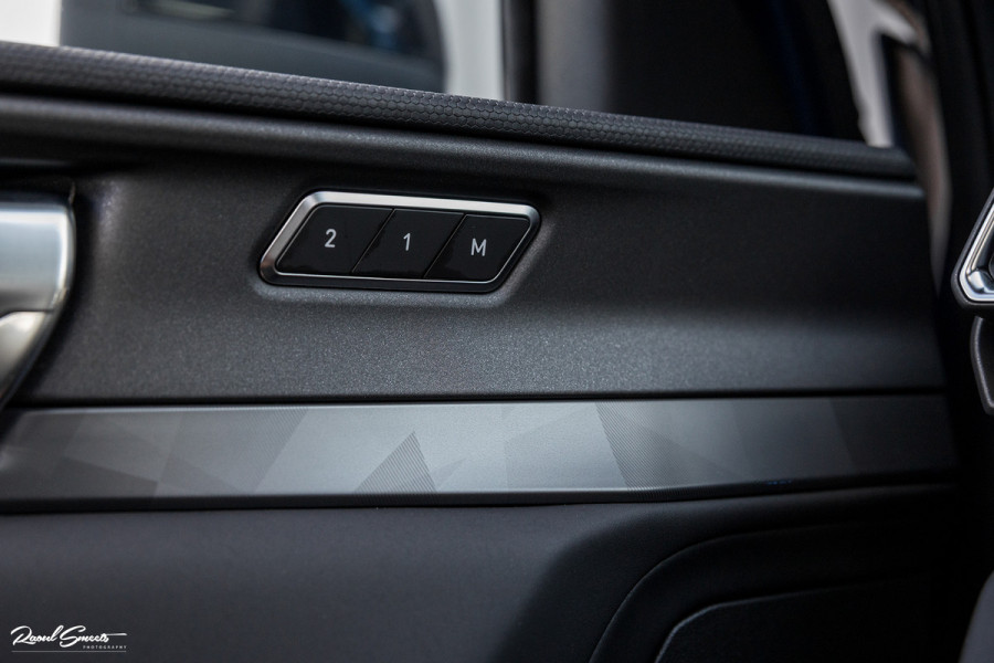 Lynk & Co 01 1.5 | Nieuw en ongebruikt met 4 jaar fabrieksgarantie | Adaptieve cruise | Panorama dak | Memory | Apple carplay |