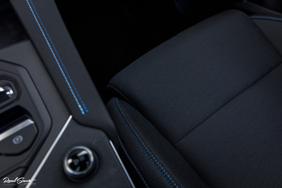 Lynk & Co 01 1.5 | Nieuw en ongebruikt met 4 jaar fabrieksgarantie | Adaptieve cruise | Panorama dak | Memory | Apple carplay |