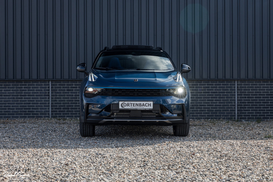 Lynk & Co 01 1.5 | Nieuw en ongebruikt met 4 jaar fabrieksgarantie | Adaptieve cruise | Panorama dak | Memory | Apple carplay |
