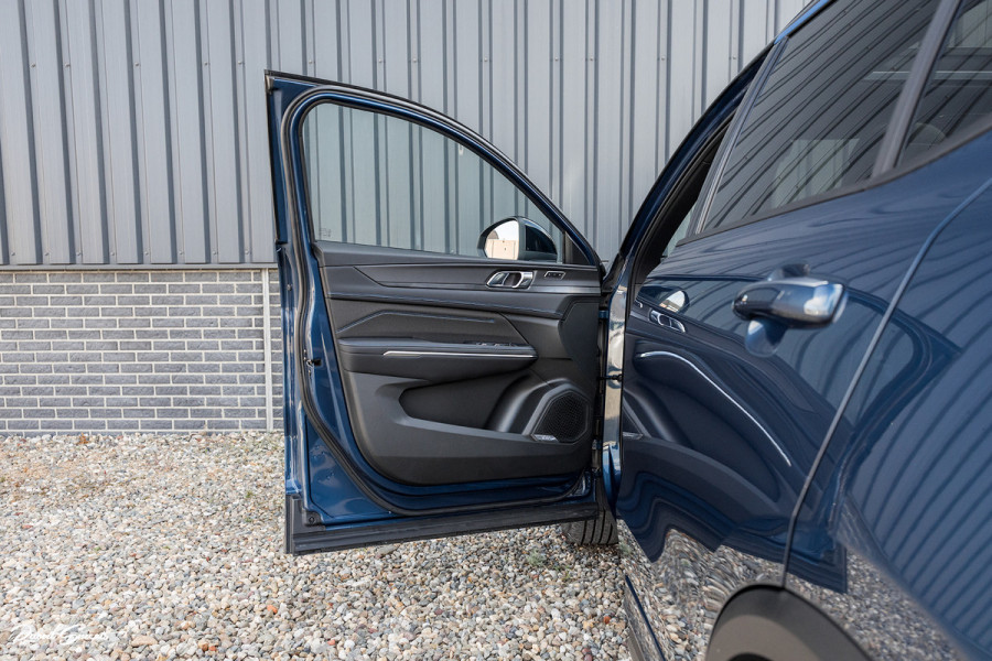 Lynk & Co 01 1.5 | Nieuw en ongebruikt met 4 jaar fabrieksgarantie | Adaptieve cruise | Panorama dak | Memory | Apple carplay |