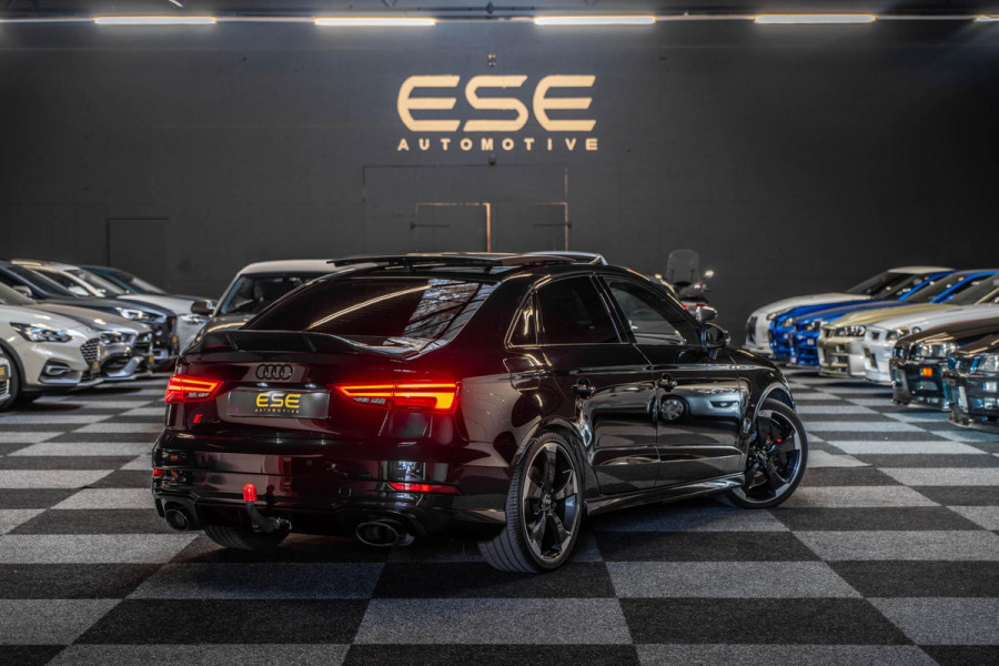 Audi RS3 Limousine 2.5 TFSI quattro | Panorama | B&O | Afneembare Trekhaak