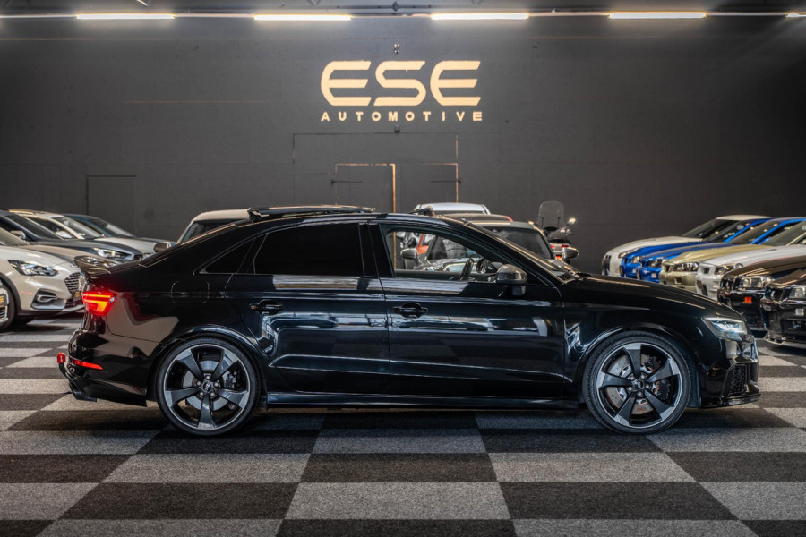 Audi RS3 Limousine 2.5 TFSI quattro | Panorama | B&O | Afneembare Trekhaak
