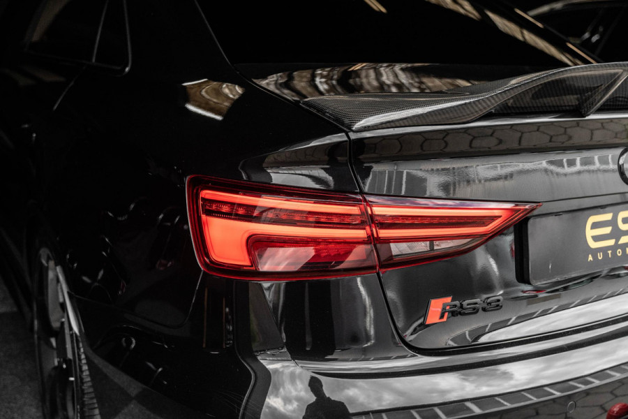 Audi RS3 Limousine 2.5 TFSI quattro | Panorama | B&O | Afneembare Trekhaak