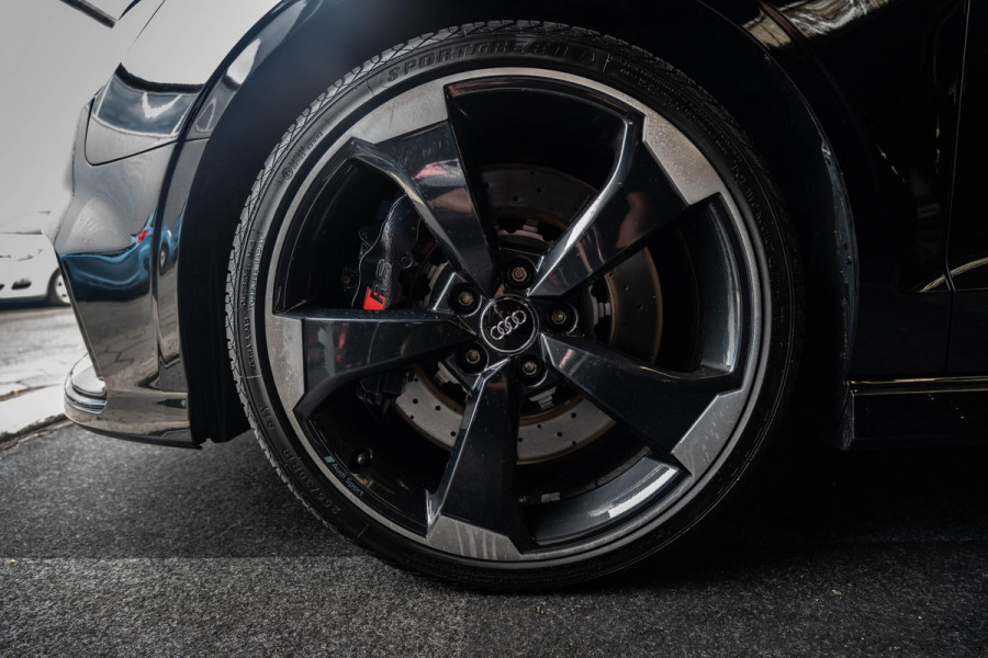 Audi RS3 Limousine 2.5 TFSI quattro | Panorama | B&O | Afneembare Trekhaak