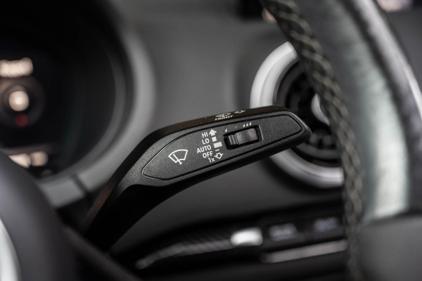 Audi RS3 Limousine 2.5 TFSI quattro | Panorama | B&O | Afneembare Trekhaak