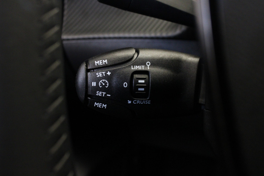 Peugeot 208 1.2 PureTech 100 Active |2-Persoons|