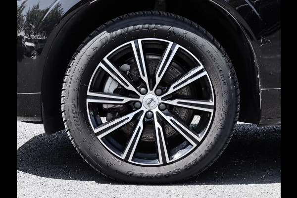 Volvo XC60 2.0 T8 Plug-in hybrid AWD Plus Dark (335kW/455PK) FULL OPTION (PANO / TREKH) ** 1e EIG - Ex VOLVO) ** INFORMEER OOK NAAR ONZE AANTREKKELIJKE FINANCIAL-LEASE TARIEVEN **