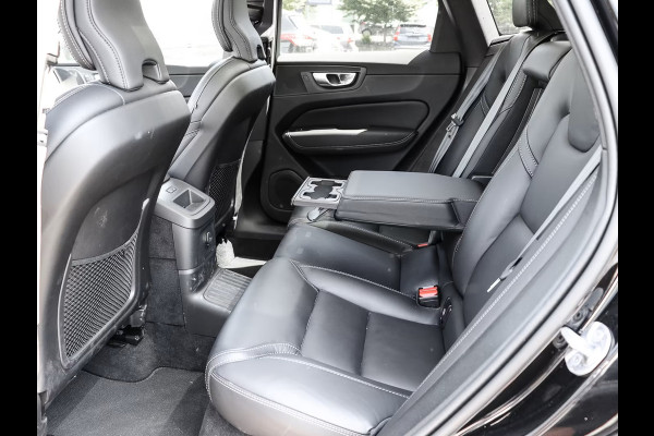 Volvo XC60 2.0 T8 Plug-in hybrid AWD Plus Dark (335kW/455PK) FULL OPTION (PANO / TREKH) ** 1e EIG - Ex VOLVO) ** INFORMEER OOK NAAR ONZE AANTREKKELIJKE FINANCIAL-LEASE TARIEVEN **