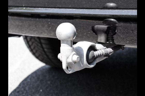 Volvo XC60 2.0 T8 Plug-in hybrid AWD Plus Dark (335kW/455PK) FULL OPTION (PANO / TREKH) ** 1e EIG - Ex VOLVO) ** INFORMEER OOK NAAR ONZE AANTREKKELIJKE FINANCIAL-LEASE TARIEVEN **