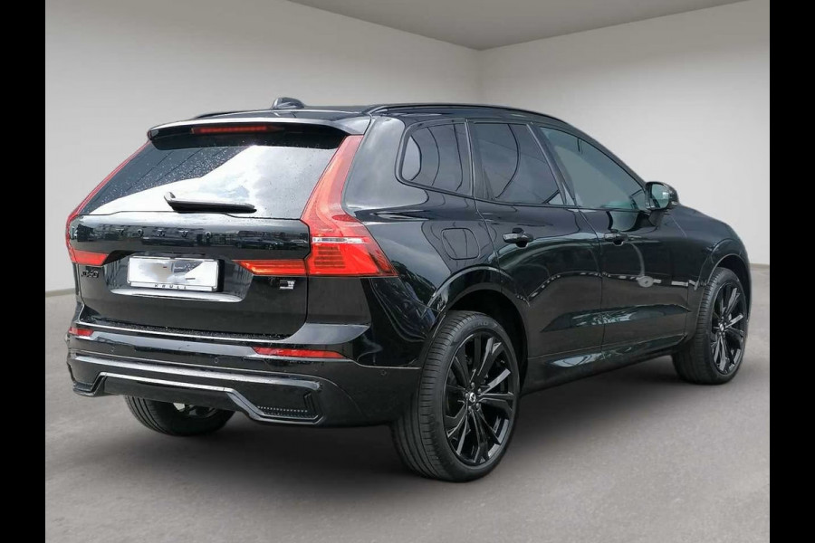 Volvo XC60 2.0 T8 Plug-in hybrid AWD Plus Black (335kW/455PK) FULL OPTION (PANO / TREKH) ** 1e EIG - Ex VOLVO) ** INFORMEER OOK NAAR ONZE AANTREKKELIJKE FINANCIAL-LEASE TARIEVEN **