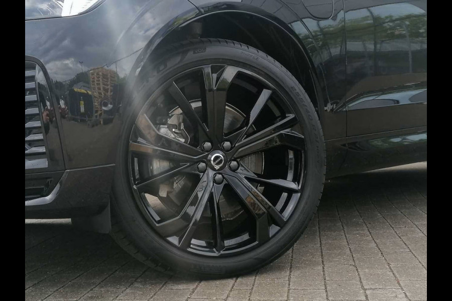 Volvo XC60 2.0 T8 Plug-in hybrid AWD Plus Black (335kW/455PK) FULL OPTION (PANO / TREKH) ** 1e EIG - Ex VOLVO) ** INFORMEER OOK NAAR ONZE AANTREKKELIJKE FINANCIAL-LEASE TARIEVEN **