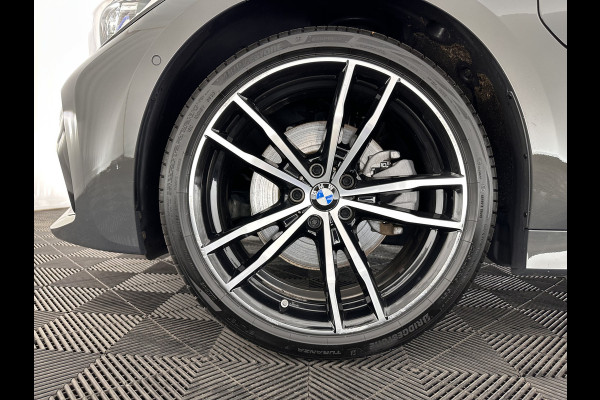 BMW 3-serie 320e Business Edition Plus (INCL.BTW) *PANO | LASER-LIGHT | FULL-LEATHER | ADAPTIVE-CRUISE | CAMERA | SPORT/HEATED-SEATS | DIGI-COCKPIT | KEYLESS | HIFI-SOUND | AMBIENT-LIGHT | DAB+ | NAVI-FULLMAP | 19''ALU*