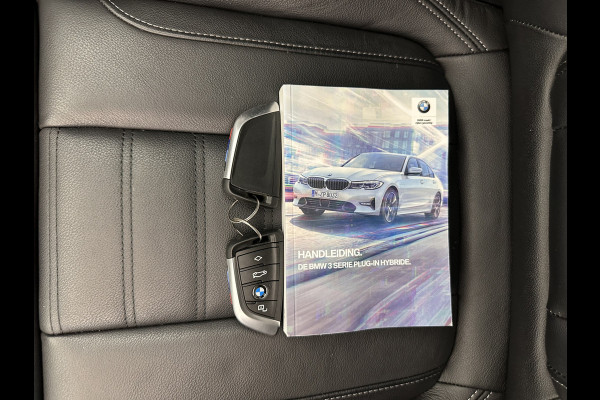 BMW 3-serie 320e Business Edition Plus (INCL.BTW) *PANO | LASER-LIGHT | FULL-LEATHER | ADAPTIVE-CRUISE | CAMERA | SPORT/HEATED-SEATS | DIGI-COCKPIT | KEYLESS | HIFI-SOUND | AMBIENT-LIGHT | DAB+ | NAVI-FULLMAP | 19''ALU*