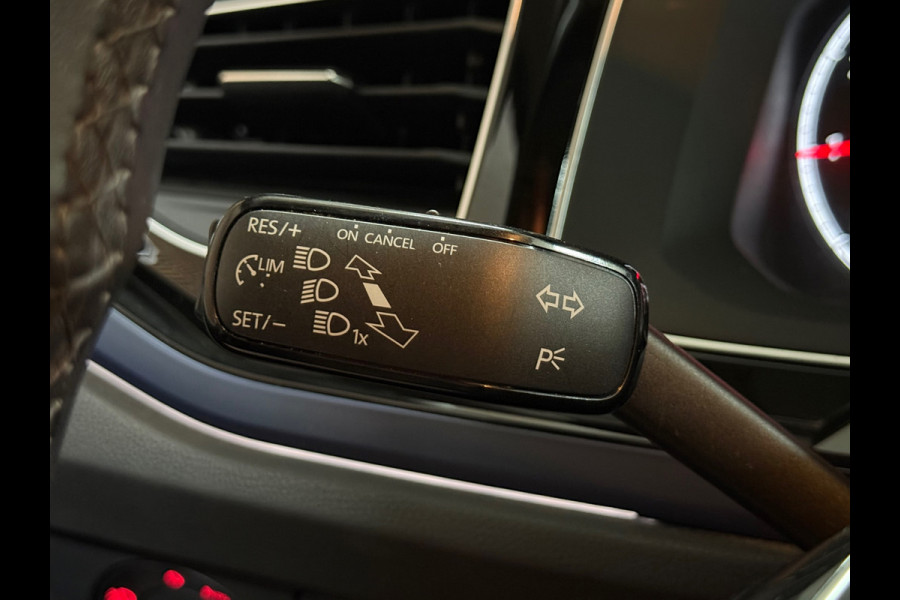 Volkswagen Polo 1.0 TSI United DSG Navi | Park pilot V+A | DAB | Getint glas