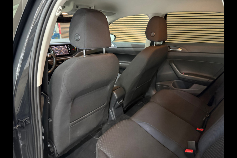 Volkswagen Polo 1.0 TSI United DSG Navi | Park pilot V+A | DAB | Getint glas