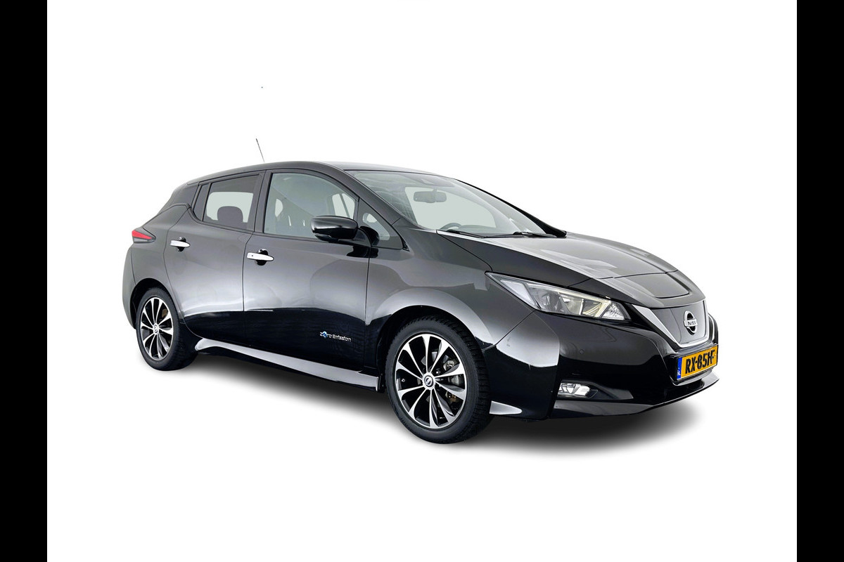 Nissan Leaf 2.ZERO EDITION 40 kWh Aut. *ADAPTIVE-CRUISE | NAVI-FULLMAP | DIGI-COCKPIT | TOP-VIEW | BLIND-SPOT | KEYLESS | DAB+ | LANE-ASSIST | HEATED-COMFORTSEATS | CARPLAY | ECC | PRIVACY-GLASS | PDC | 17"ALU* Nissan Leaf 2.ZERO EDITION 40 kWh Aut. *ADAPTIVE-CRUISE | NAVI-FULLMAP | DIGI-COCKPIT | TOP-VIEW | BLIND-SPOT | KEYLESS | DAB+ | LANE-ASSIST | HEATED-COMFORTSEATS | CARPLAY | ECC | PRIVACY-GLASS | PDC | 17"ALU*