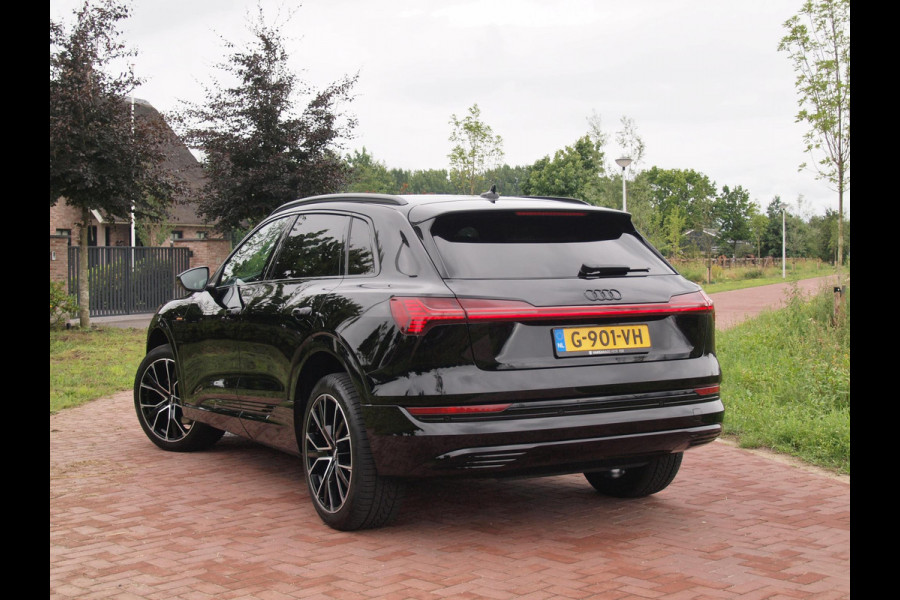 Audi e-tron e-tron 55 quattro advanced 95 kWh S-Line | Bang & Olufsen | Black Optic | Parkeersensoren | Virtual Cockpit |