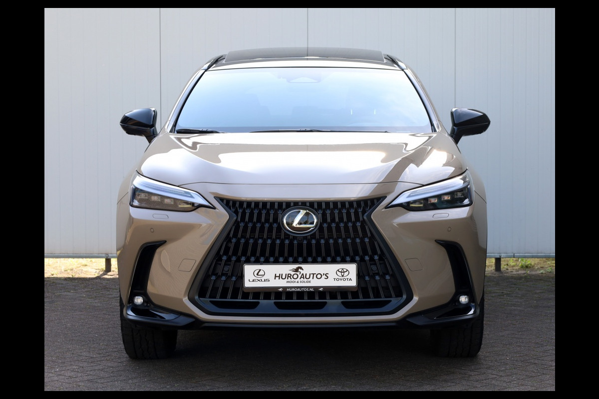 Lexus NX 450h+ AWD Overtrail | Panoramadak | 360 Camera | Trekhaak Lexus NX 450h+ AWD Overtrail | Panoramadak | 360 Camera | Trekhaak