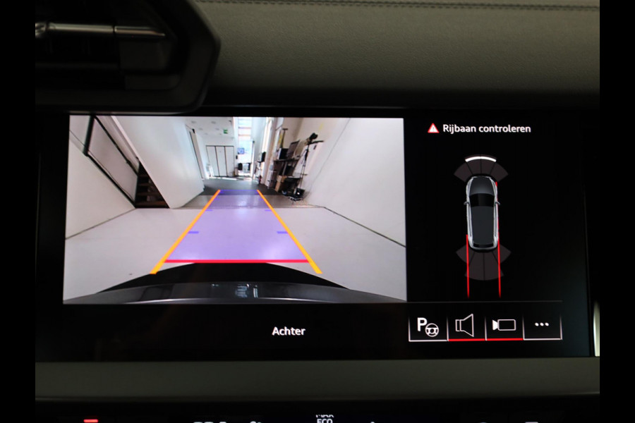 Audi A3 Sportback 30 TFSI S edition 116 pk S-tronic | Verlengde garantie | Navigatie | Parkeersensoren (Park assist) | Achteruitrijcamera | Adaptieve cruise control |