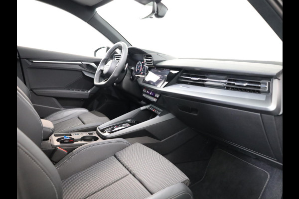 Audi A3 Sportback 30 TFSI S edition 116 pk S-tronic | Verlengde garantie | Navigatie | Parkeersensoren (Park assist) | Achteruitrijcamera | Adaptieve cruise control |