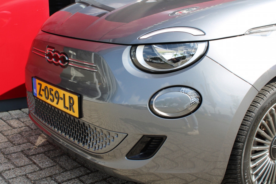 Fiat 500 E Icon 42 kWh | Clima | Cruise | Pack Winter | CarPlay