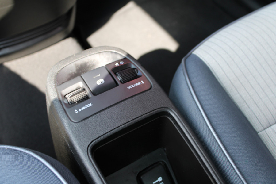 Fiat 500 E Icon 42 kWh | Clima | Cruise | Pack Winter | CarPlay