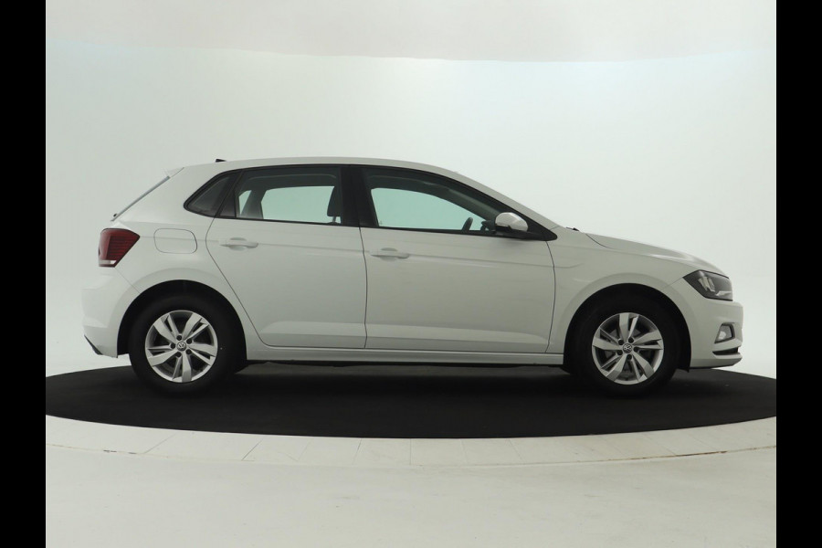 Volkswagen Polo 1.0 TSI Comfortline NAVI | CarPlay | Dealer onderhouden