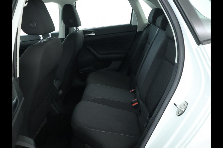 Volkswagen Polo 1.0 TSI Comfortline NAVI | CarPlay | Dealer onderhouden