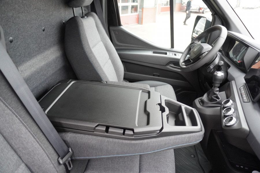 Renault Master T35 2.0 dCi 170PK L2H2 Extra Schuifdeur L / R Nr. V148 | Climate | Navi | Cruise | Trekhaak | Betimmering