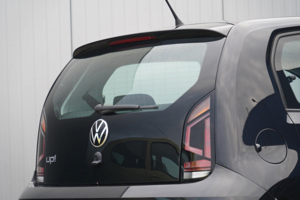 Volkswagen up! 1.0 BMT / Airco / Bluetooth / NL-Auto / 101dkm NAP / Incl. BTW / Elek. Ramen / 5-Deurs