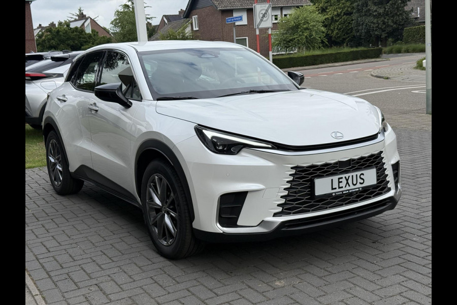 Lexus LBX 1.5 Hybrid Elegant Tech Pack | Leer, Elektrische achterklep, Parkeersensoren, Blind spot, Stoel + Stuurverwarming, Keyless