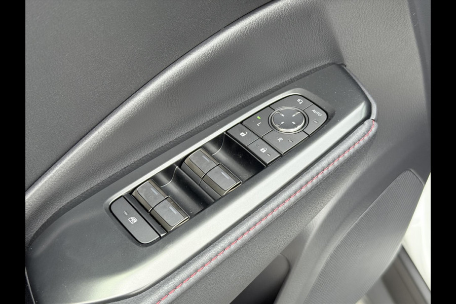 Lexus LBX 1.5 Hybrid Elegant Tech Pack | Leer, Elektrische achterklep, Parkeersensoren, Blind spot, Stoel + Stuurverwarming, Keyless