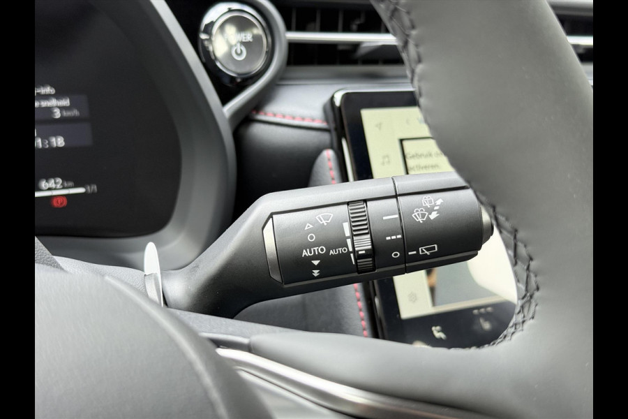 Lexus LBX 1.5 Hybrid Elegant Tech Pack | Leer, Elektrische achterklep, Parkeersensoren, Blind spot, Stoel + Stuurverwarming, Keyless