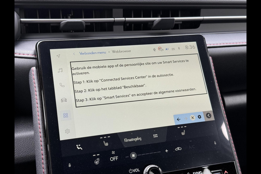 Lexus LBX 1.5 Hybrid Elegant Tech Pack | Leer, Elektrische achterklep, Parkeersensoren, Blind spot, Stoel + Stuurverwarming, Keyless