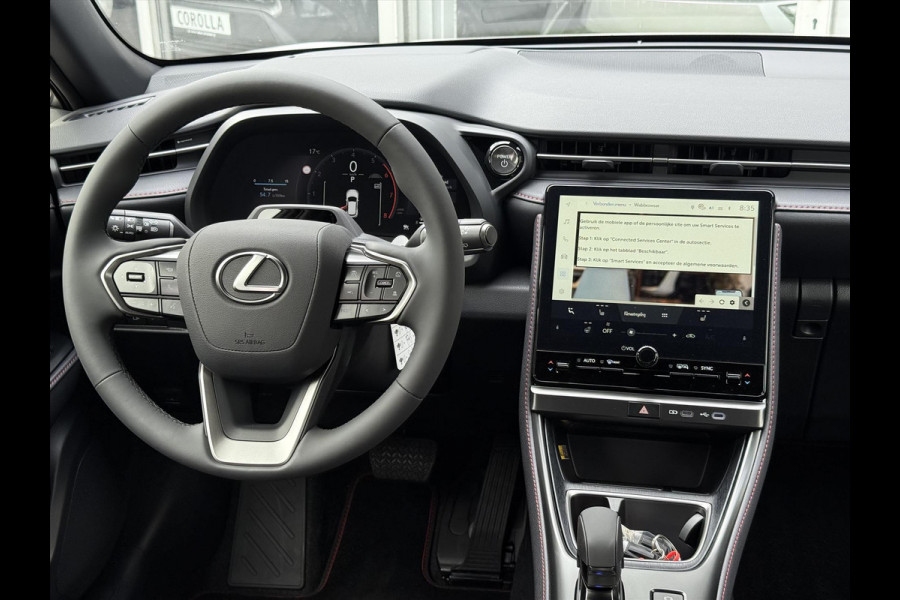 Lexus LBX 1.5 Hybrid Elegant Tech Pack | Leer, Elektrische achterklep, Parkeersensoren, Blind spot, Stoel + Stuurverwarming, Keyless