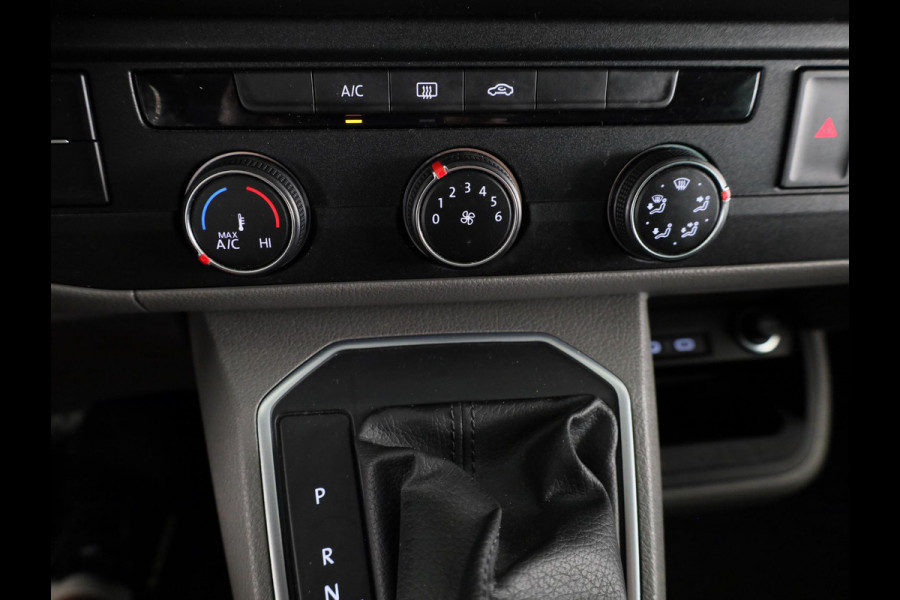 Volkswagen Transporter 2.0 TDI L2H1 30 DC Bulli 150 PK AUTOMAAT NAVI | TREKHAAK | SIDEBARS | DUBBEL CABINE