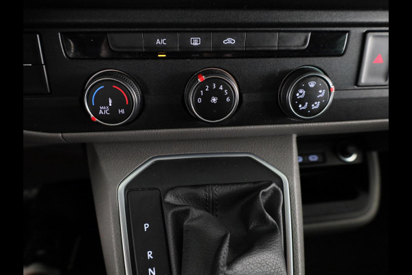 Volkswagen Transporter 2.0 TDI L2H1 30 DC Bulli 150 PK AUTOMAAT NAVI | TREKHAAK | SIDEBARS | DUBBEL CABINE