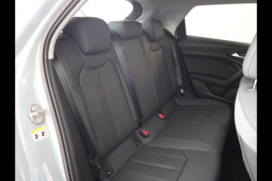 Audi A1 allstreet 30 TFSI Advanced edition 116pk S-tronic | Lederen bekleding | Sonos Audio | Dynamic pakket | Zomer en Winterset |