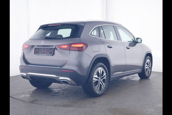 Mercedes-Benz GLA 250 e Face Lift Plug-In Hybride | Trekhaak | Ledkoplampen | Stuur en Stoelverwarming | 11kW Laden | Inclusief 24 maanden MB Certified garantie voor Europa.