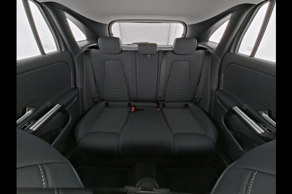 Mercedes-Benz GLA 250 e Face Lift Plug-In Hybride | Trekhaak | Ledkoplampen | Stuur en Stoelverwarming | 11kW Laden | Inclusief 24 maanden MB Certified garantie voor Europa.