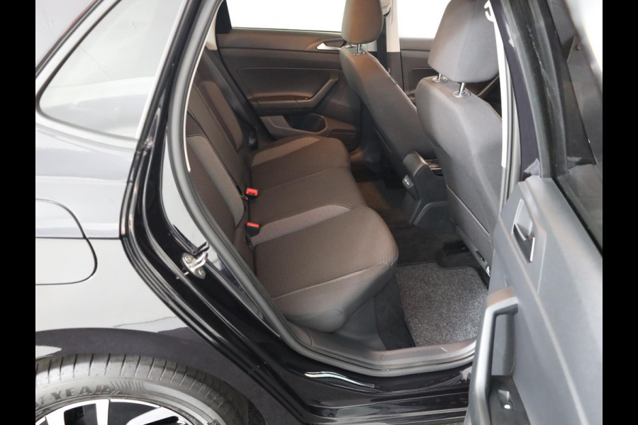 Volkswagen Polo 1.0 TSI Life Edition 95 pk | Verlengde garantie | Navigatie via App | Parkeersensoren achter | Achteruitrijcamera | Adaptieve cruise control | LED koplampen |